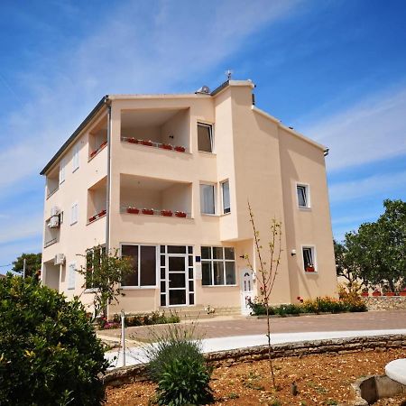 Apartments Villa Korina Бродариця Екстер'єр фото