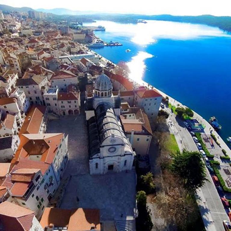 Apartments Villa Korina Бродариця Екстер'єр фото